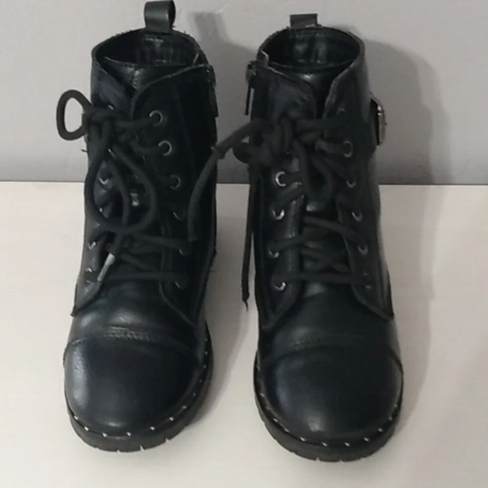 Kids‎ Black Combat Boots Side Zip Buckle Studded Sole Lace Up Size 12
